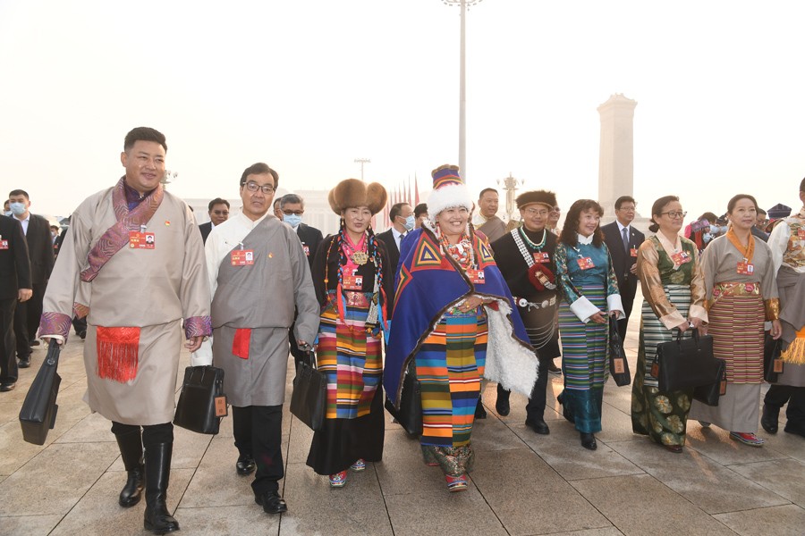 刚刚，盛会开幕！我区全国人大代表参会现场图集来了